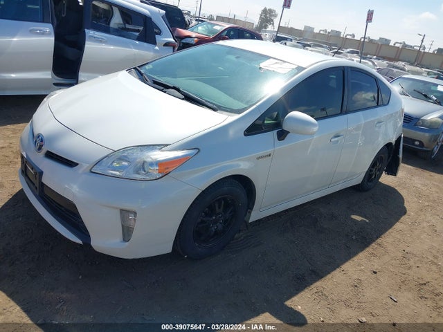Toyota Prius Two 2015 JTDKN3DU7F0471953 Image 2