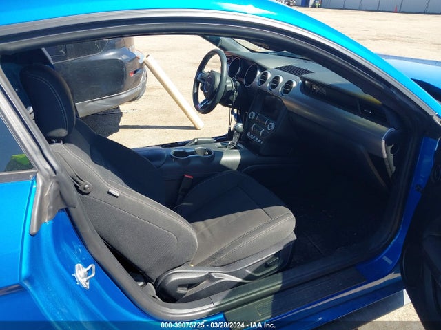 Ford Mustang Ecoboost Fastback 2020 1FA6P8TH4L5159820 Image 5