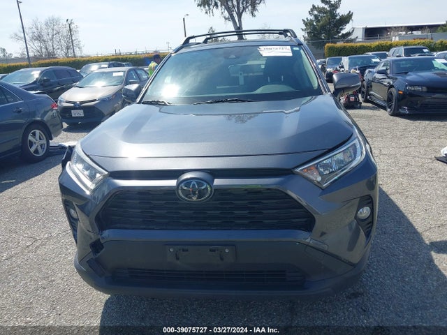 Toyota Rav4 Xle 2019 JTMW1RFV9KD023528 Image 13