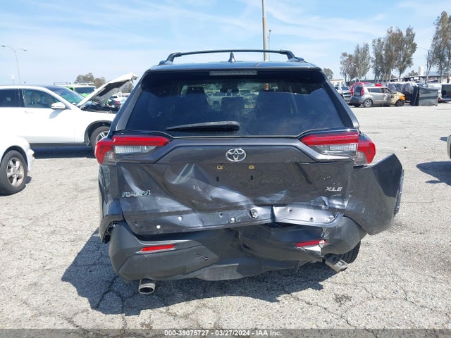 Toyota Rav4 Xle 2019 JTMW1RFV9KD023528 Image 17