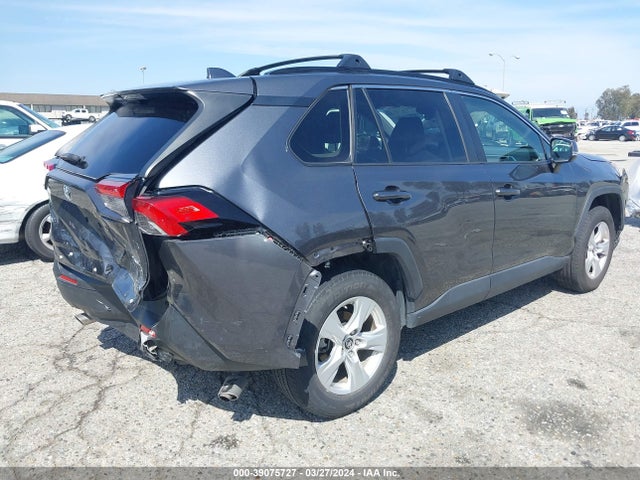 Toyota Rav4 Xle 2019 JTMW1RFV9KD023528 Image 4