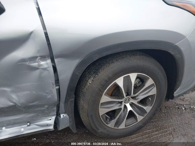 Toyota Highlander Xle 2021 5TDHZRBH1MS089192 Image 18