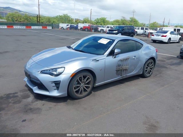 Toyota 86 2018 JF1ZNAA19J8700842 Image 2