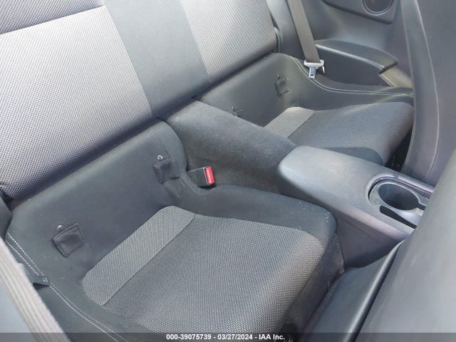 Toyota 86 2018 JF1ZNAA19J8700842 Image 8