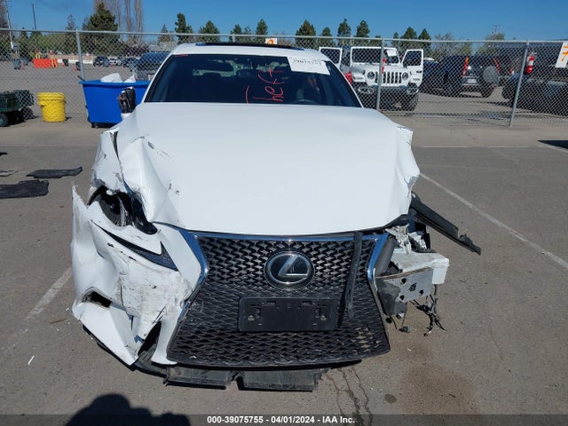 Lexus IS 350 2016 JTHBE1D23G5025451 Image 11