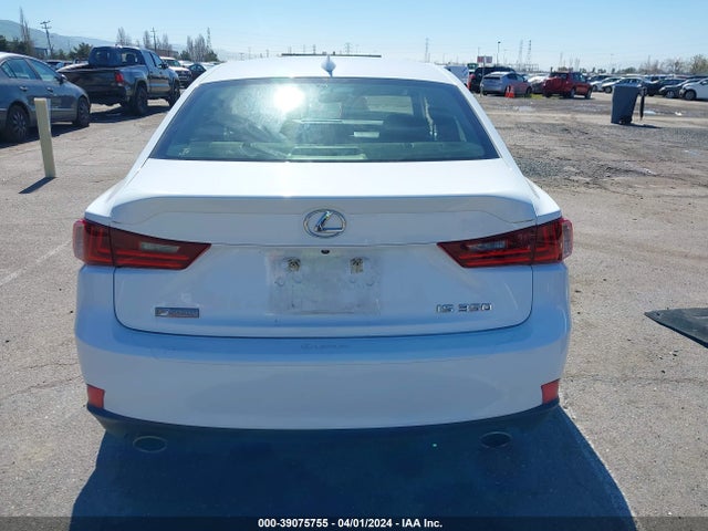Lexus IS 350 2016 JTHBE1D23G5025451 Image 15