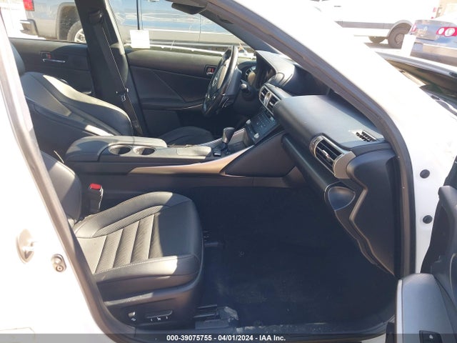 Lexus IS 350 2016 JTHBE1D23G5025451 Image 5