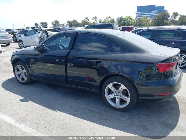 WAUB8GFF7H1012588 Audi A3 2.0t Premium