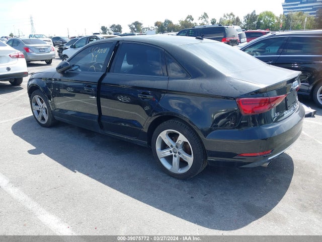 WAUB8GFF7H1012588 Audi A3 2.0t Premium