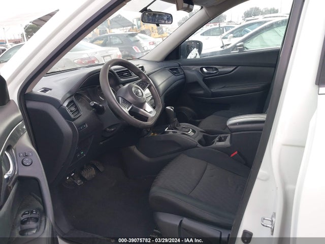 Nissan ROGUE S 2017 5N1AT2MT3HC787561 Image 5
