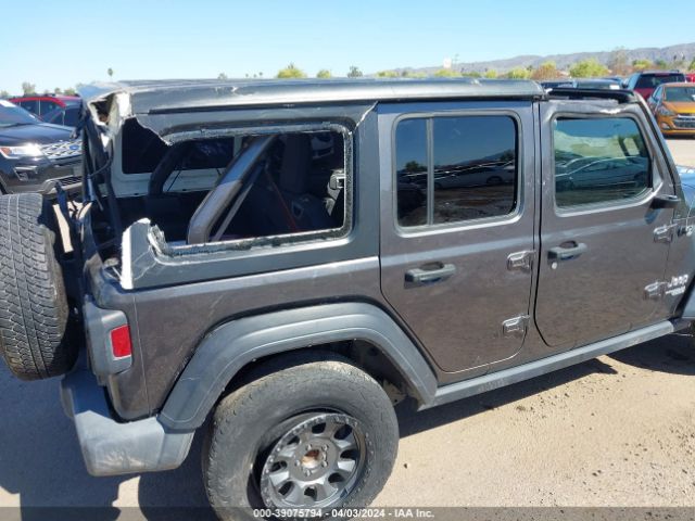 1C4HJXDN0JW185745 Jeep Wrangler Unlimited Sport 4x4