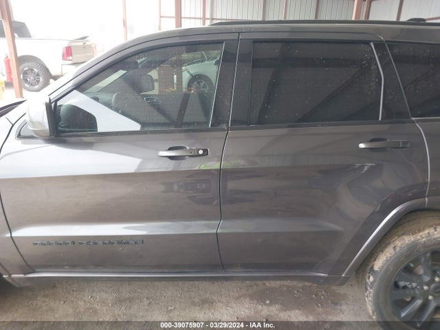 1C4RJEAG8HC868805 Jeep Grand Cherokee Altitude 4x2