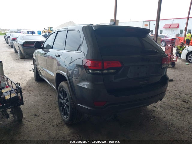 1C4RJEAG8HC868805 Jeep Grand Cherokee Altitude 4x2