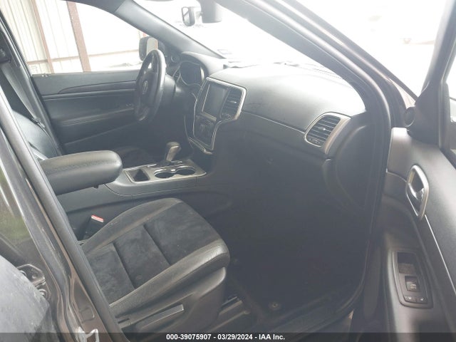 1C4RJEAG8HC868805 Jeep Grand Cherokee Altitude 4x2
