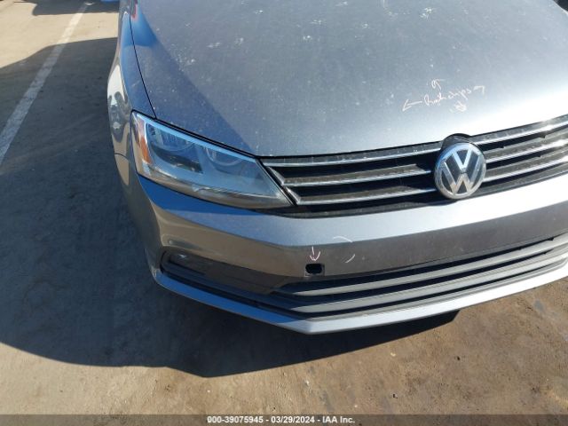 3VWB17AJ6GM261661 Volkswagen Jetta 1.8t Sport