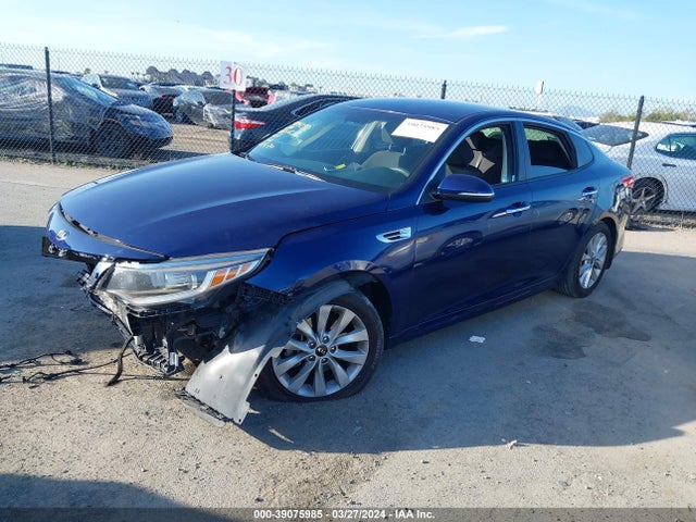 KIA Optima Lx 2018 5XXGT4L30JG265004 Image 2