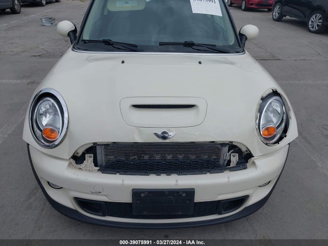 2011 MINI COOPER S WMWSV3C51BTY11324 Photo 5
