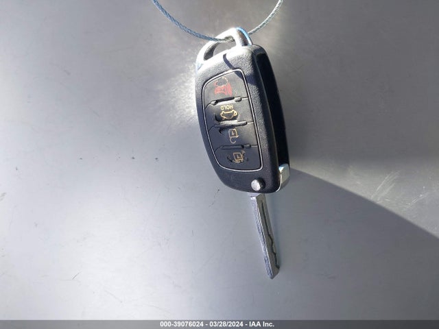 Hyundai SONATA SE 2016 5NPE24AF0GH309989 Image 11