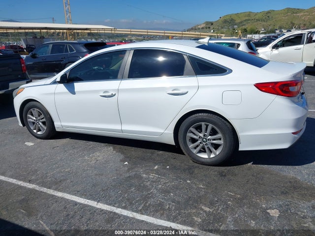 Hyundai SONATA SE 2016 5NPE24AF0GH309989 Image 15