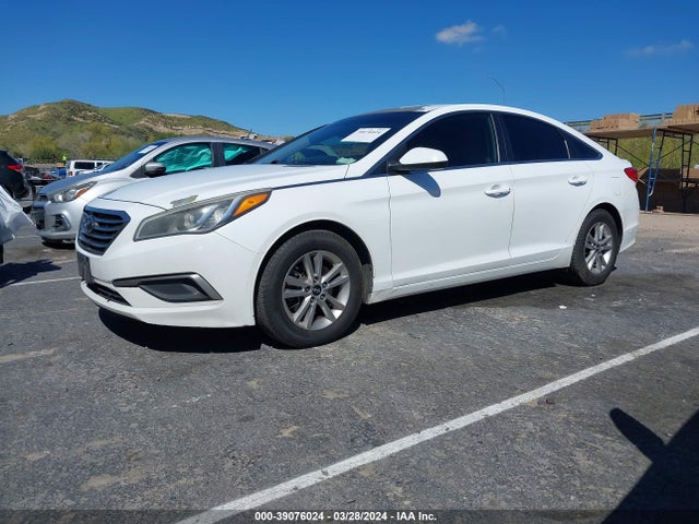 Hyundai SONATA SE 2016 5NPE24AF0GH309989 Image 2