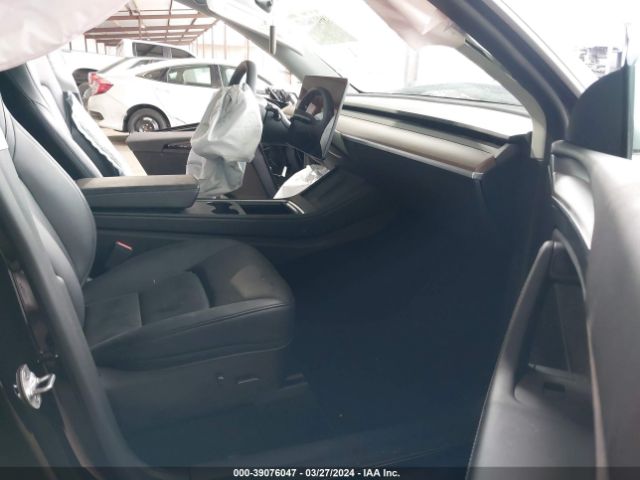 7SAYGAEE5PF606336 Tesla Model Y