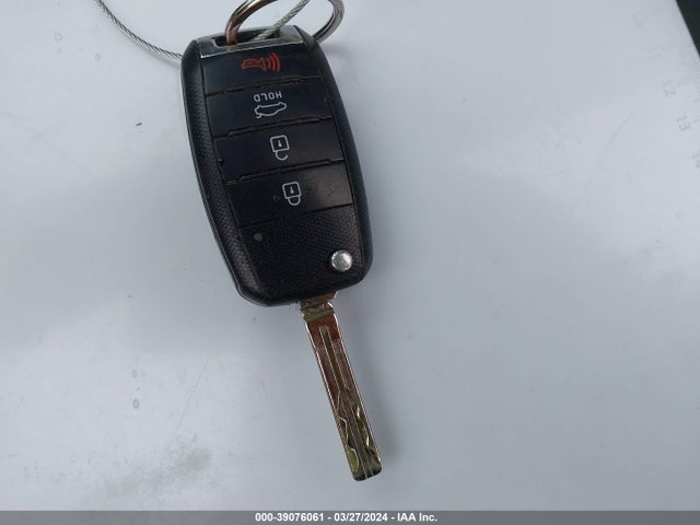 KIA Optima Lx 2015 KNAGM4A76F5621774 Image 11