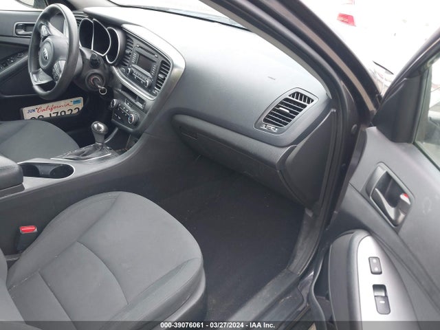 KIA Optima Lx 2015 KNAGM4A76F5621774 Image 5