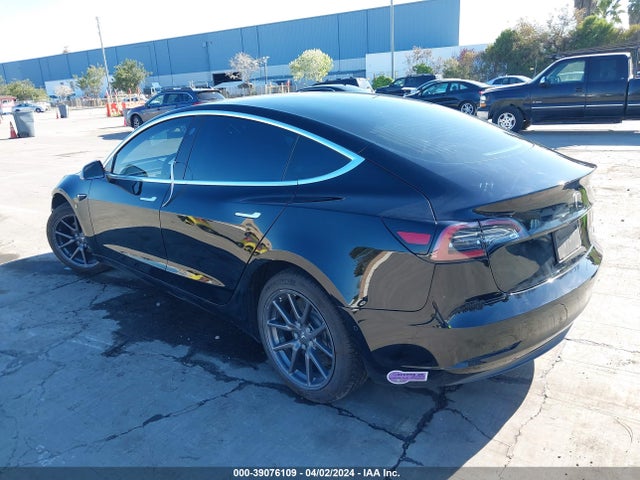Tesla Model 3 Long Range/performance 2019 5YJ3E1EB8KF197180 Image 3