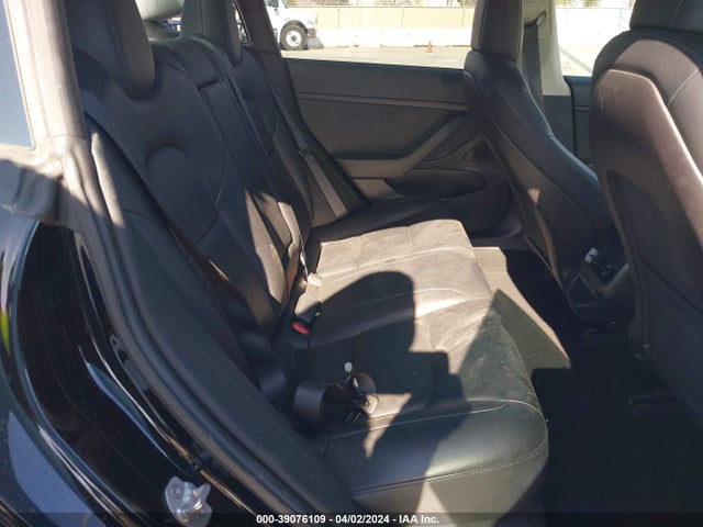 Tesla Model 3 Long Range/performance 2019 5YJ3E1EB8KF197180 Image 8