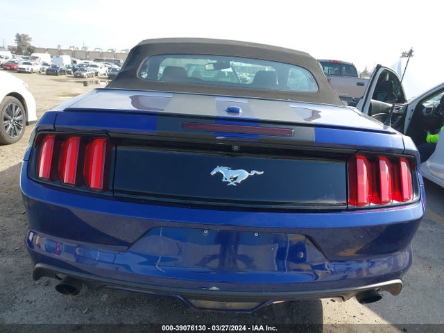 Ford Mustang Ecoboost Premium 2016 1FATP8UH2G5256795 Image 17
