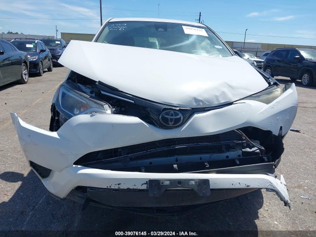 Toyota RAV4 LE 2018 2T3ZFREV4JW442789 Image 6