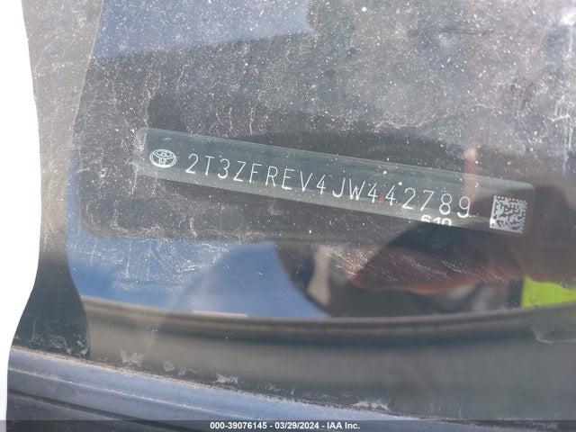 Toyota RAV4 LE 2018 2T3ZFREV4JW442789 Image 9