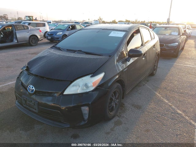 Toyota Prius Four 2014 JTDKN3DU3E1742161 Image 2