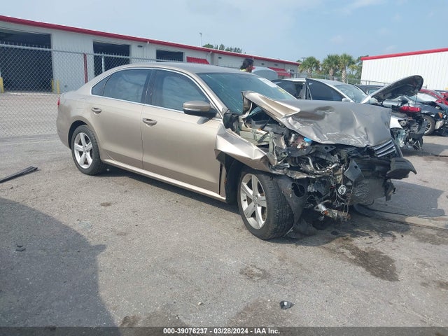Volkswagen Passat 1.8t Se 2015 1VWBS7A34FC015612 Image 1