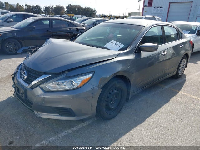 Nissan Altima 2.5 S 2017 1N4AL3AP5HN362032 Image 2