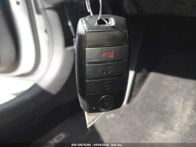 5XXGU4L38GG093388 KIA OPTIMA EX