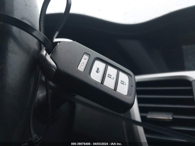 Honda Accord Touring 2015 1HGCR3F9XFA010341 Image 11