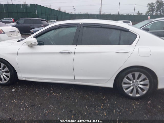 Honda Accord Touring 2015 1HGCR3F9XFA010341 Image 15