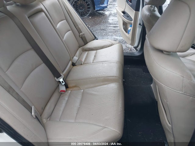 Honda Accord Touring 2015 1HGCR3F9XFA010341 Image 8