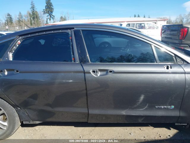 3FA6P0RU4FR258287 Ford Fusion Hybrid Titanium