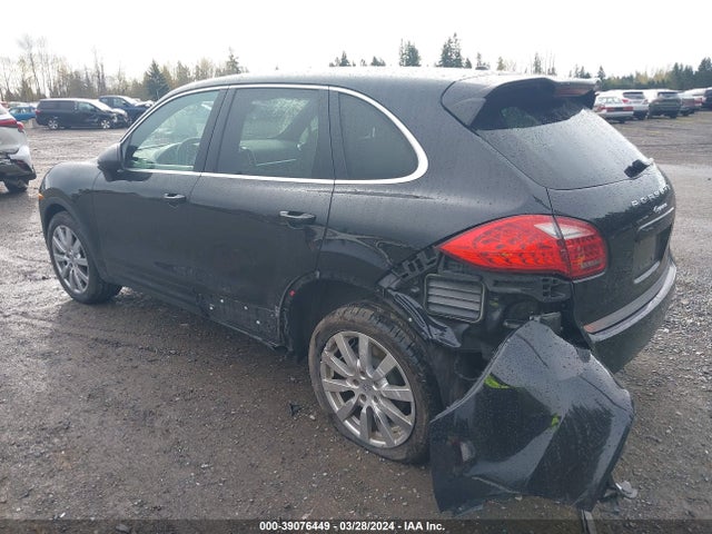 2012 PORSCHE CAYENNE WP1AA2A25CLA07721 Photo 2