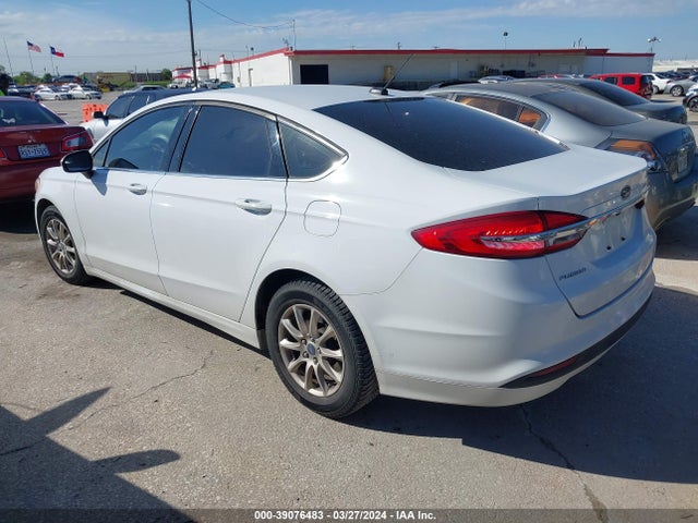 Ford FUSION S 2018 3FA6P0G72JR109379 Image 3