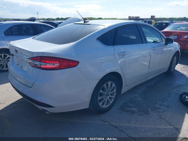 Ford FUSION S 2018 3FA6P0G72JR109379 Image 4