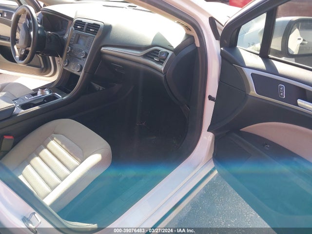 Ford FUSION S 2018 3FA6P0G72JR109379 Image 5