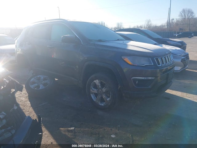 Jeep Compass Latitude 4x4 2019 3C4NJDBB8KT839392 Image 1