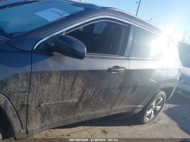 Jeep Compass Latitude 4x4 2019 3C4NJDBB8KT839392 Image 14