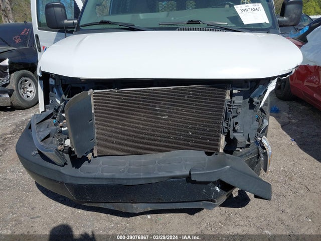 Chevrolet Express 2500 Work Van 2018 1GCWGAFP2J1336129 Image 12