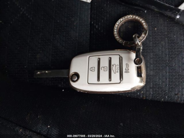 3KPA24AB4JE082135 KIA RIO S