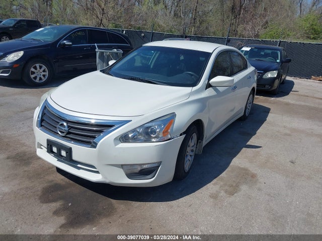 1N4AL3AP9FN328124 Nissan 2015