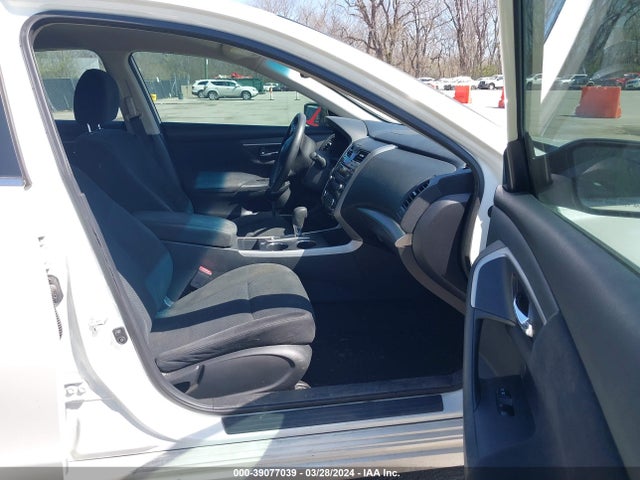 1N4AL3AP9FN328124 Nissan 2015